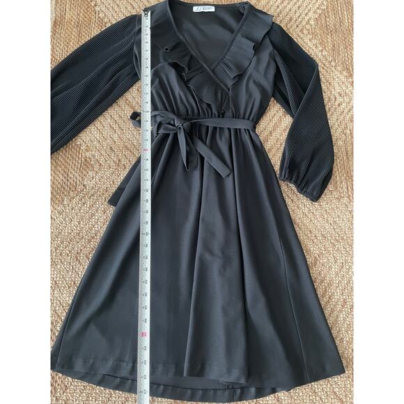 Vintage S.L. Petites Black Sheer Ruffle detailed Dress with belt retro disco - Picture 7 of 10